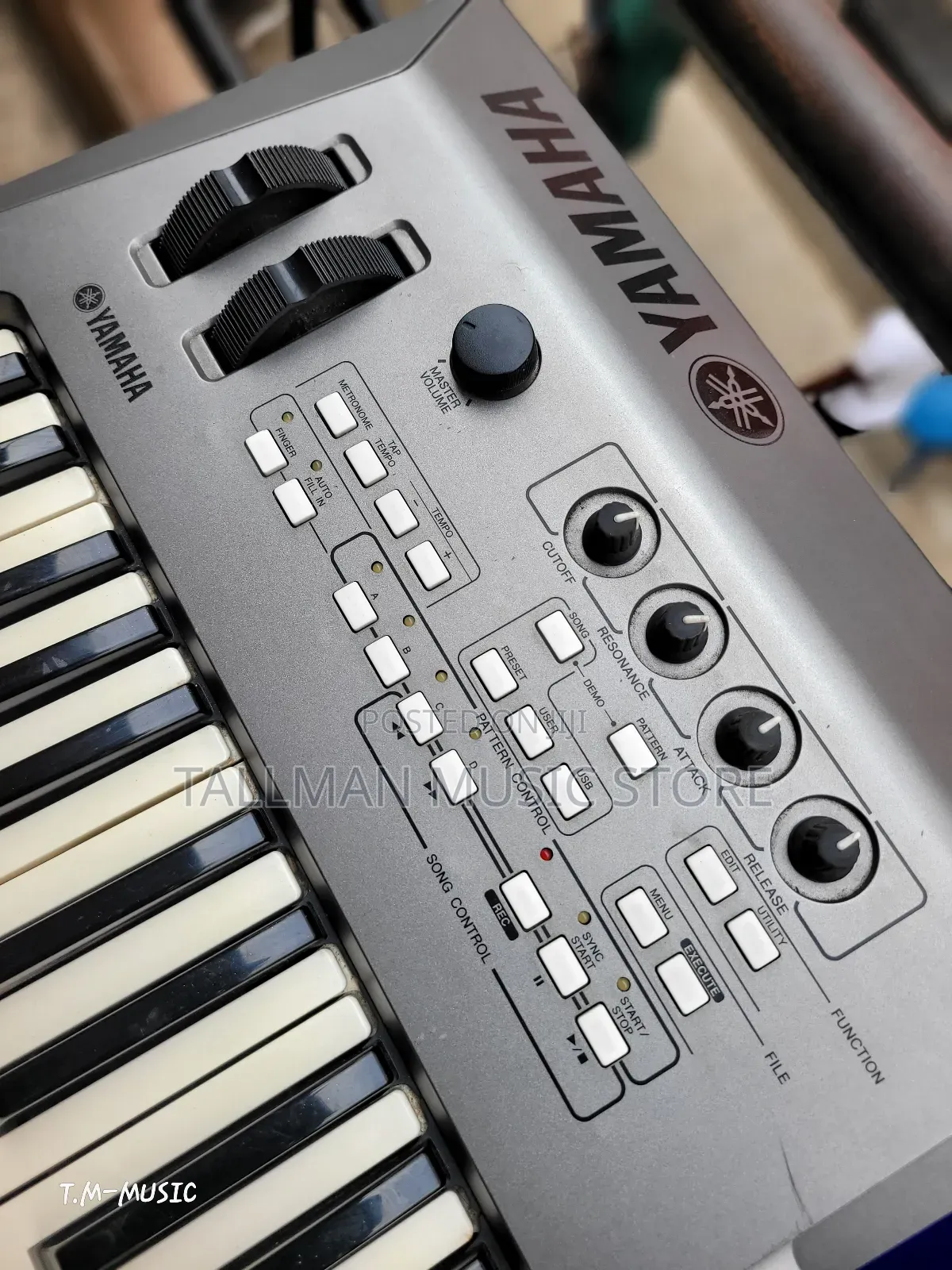 Yamaha Mm6 Music Synthesizer