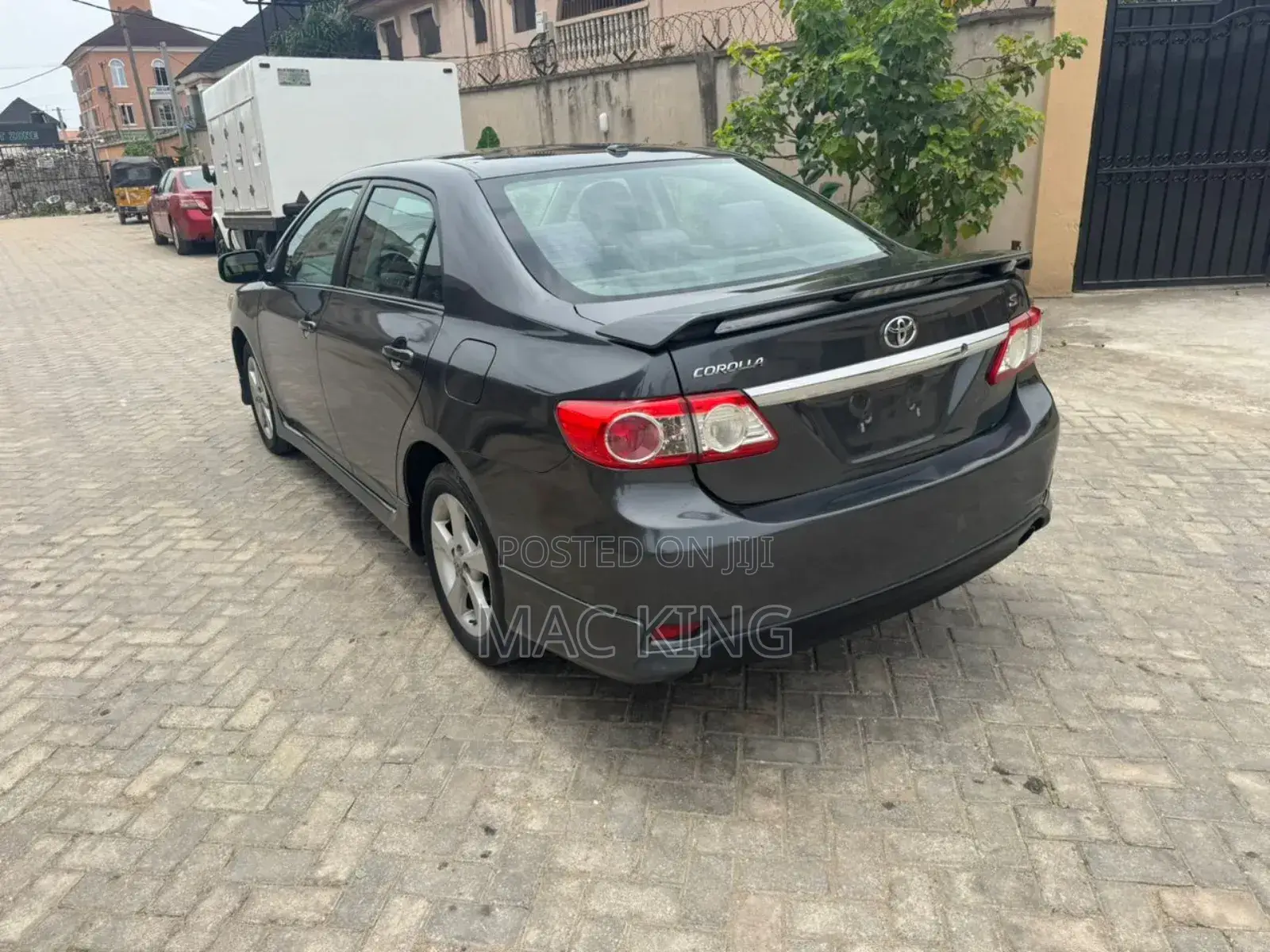Toyota Corolla 2011 Gray
