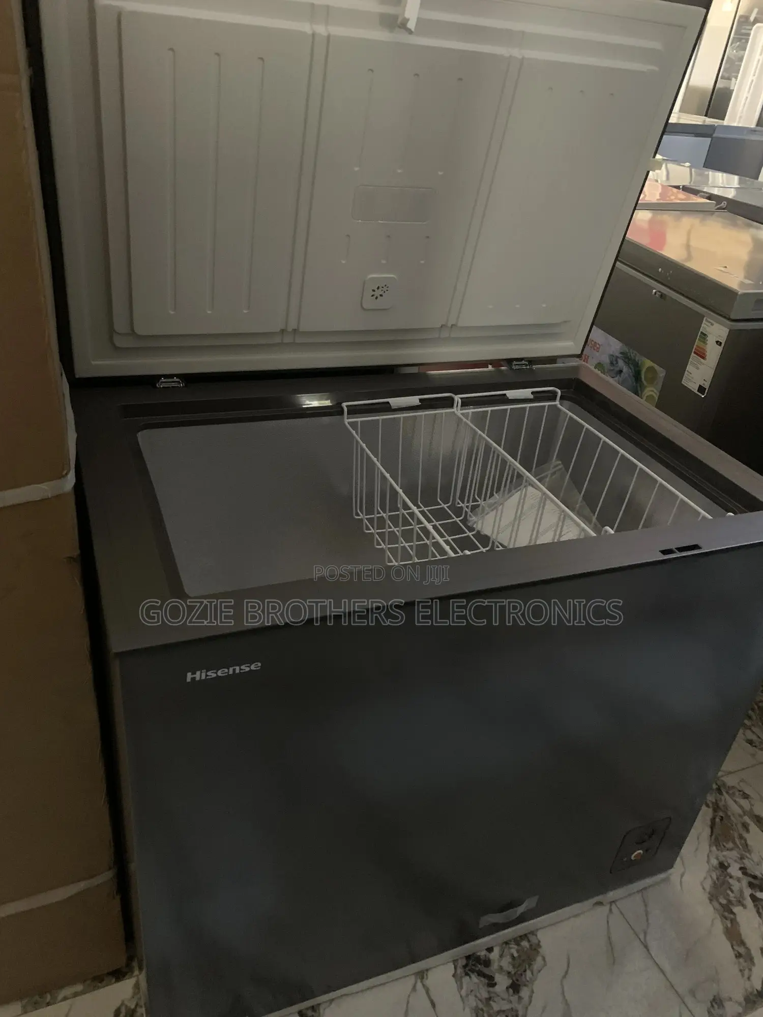Hisense Chest Freezer 220 Liters