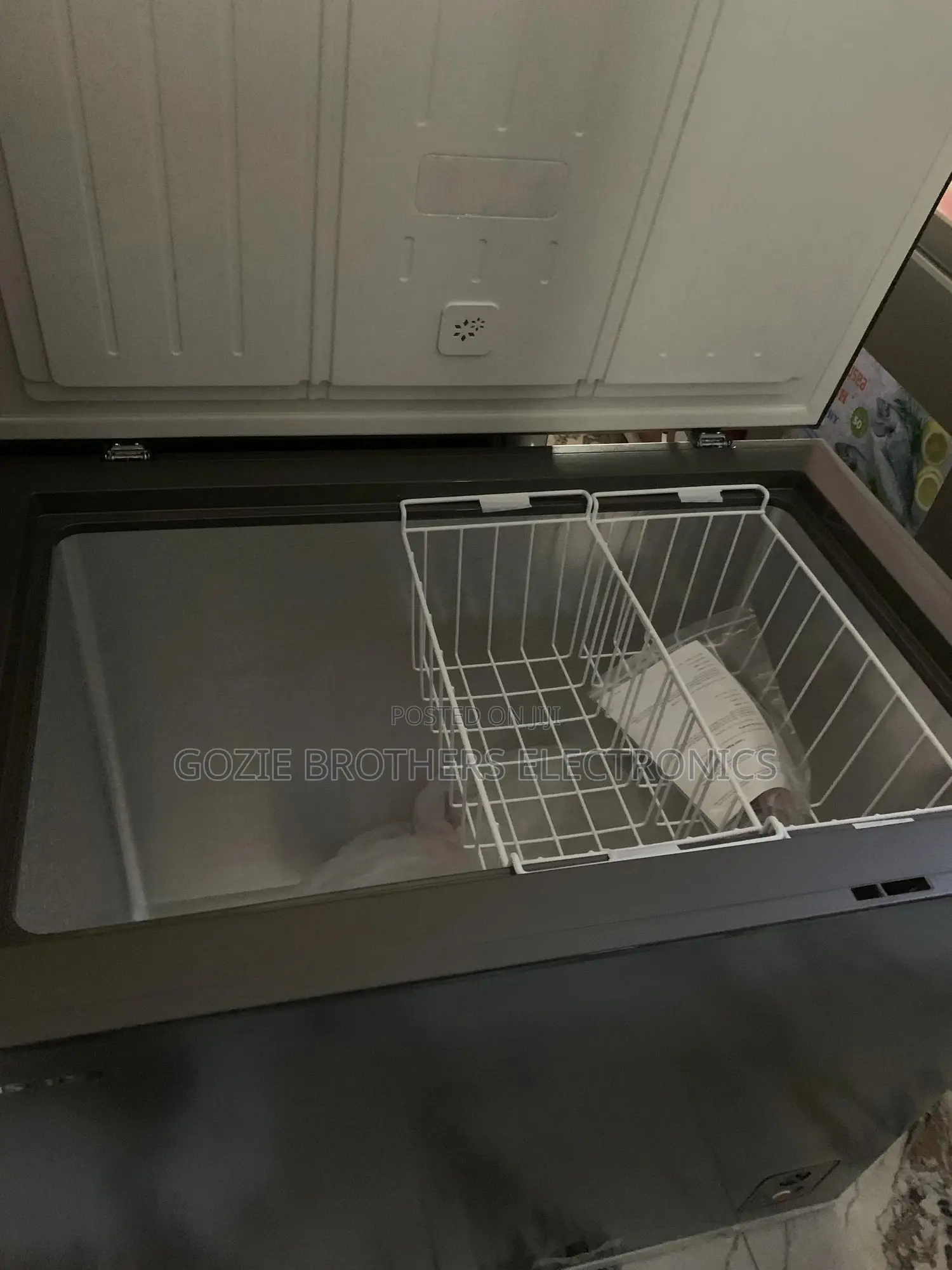 Hisense Chest Freezer 220 Liters