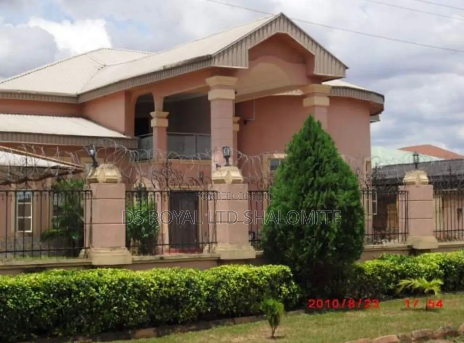 6bdrm Duplex in Benin City for sale