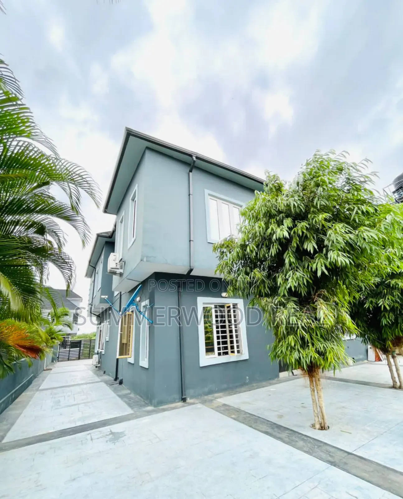 5bdrm Duplex in Monastery Road, Ajah for sale