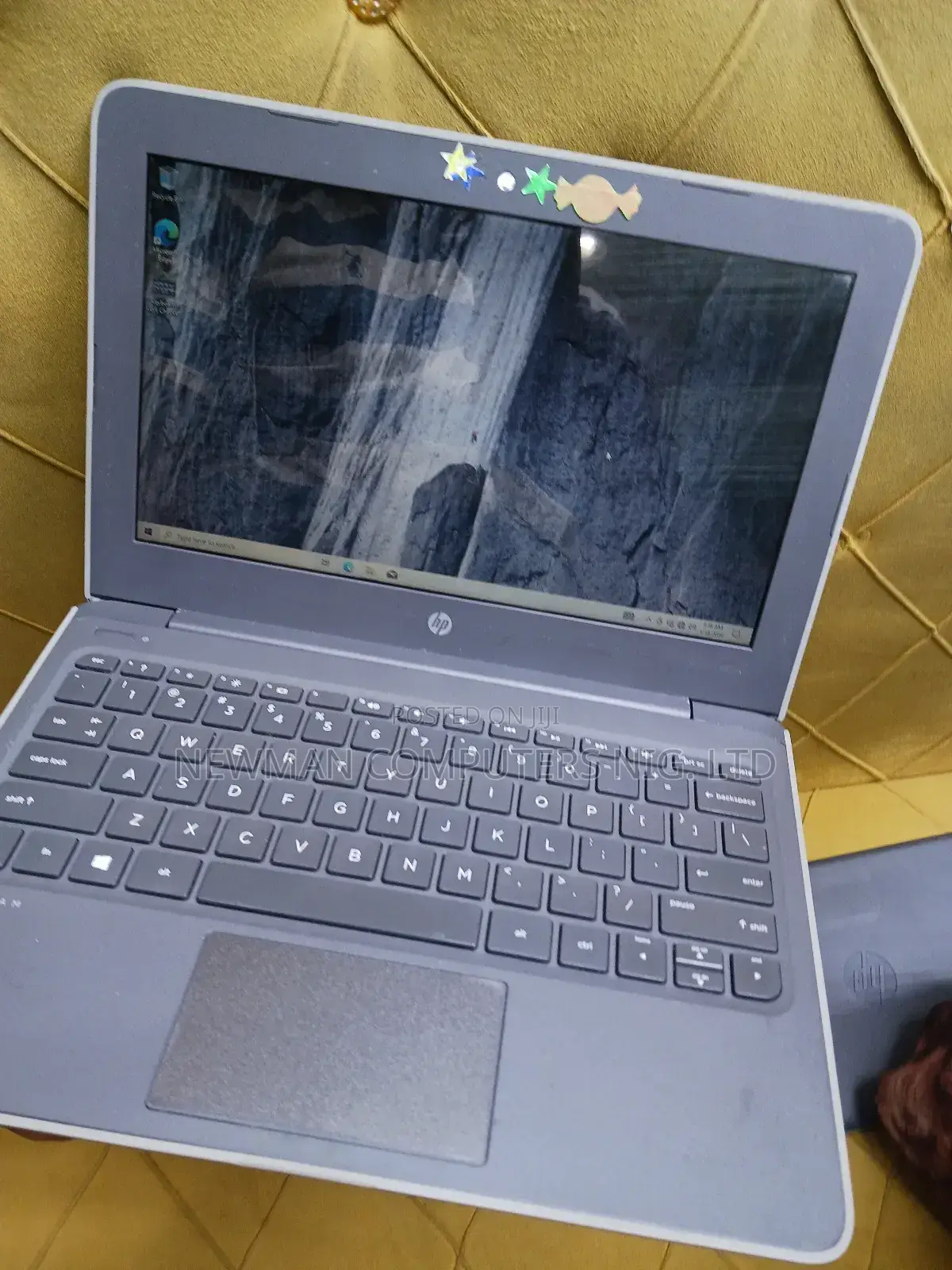 Laptop HP Stream 11 Pro G4 EE 4GB Intel Celeron SSD 60GB