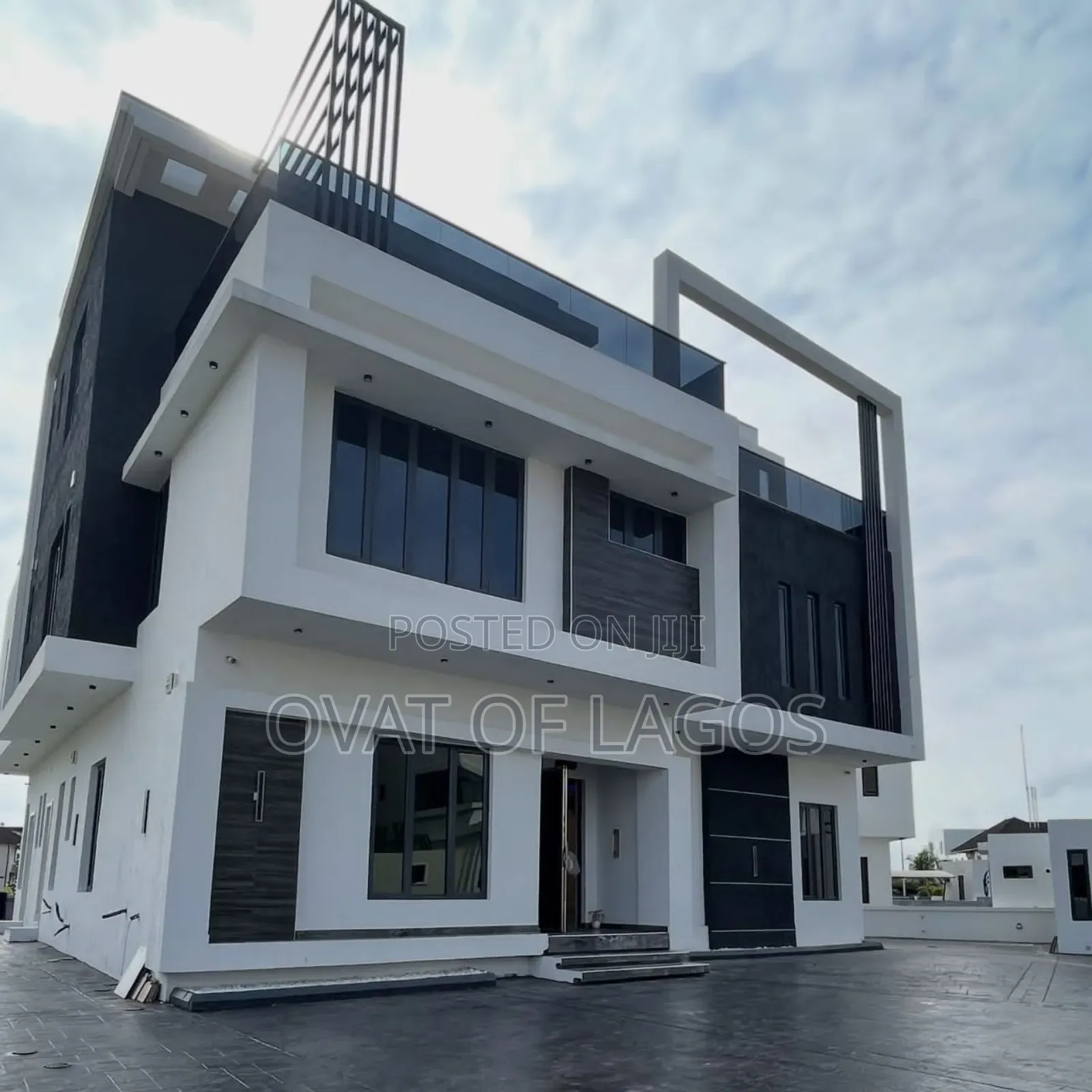 7bdrm Duplex in Pinnock Beach Estate, Osapa london for sale