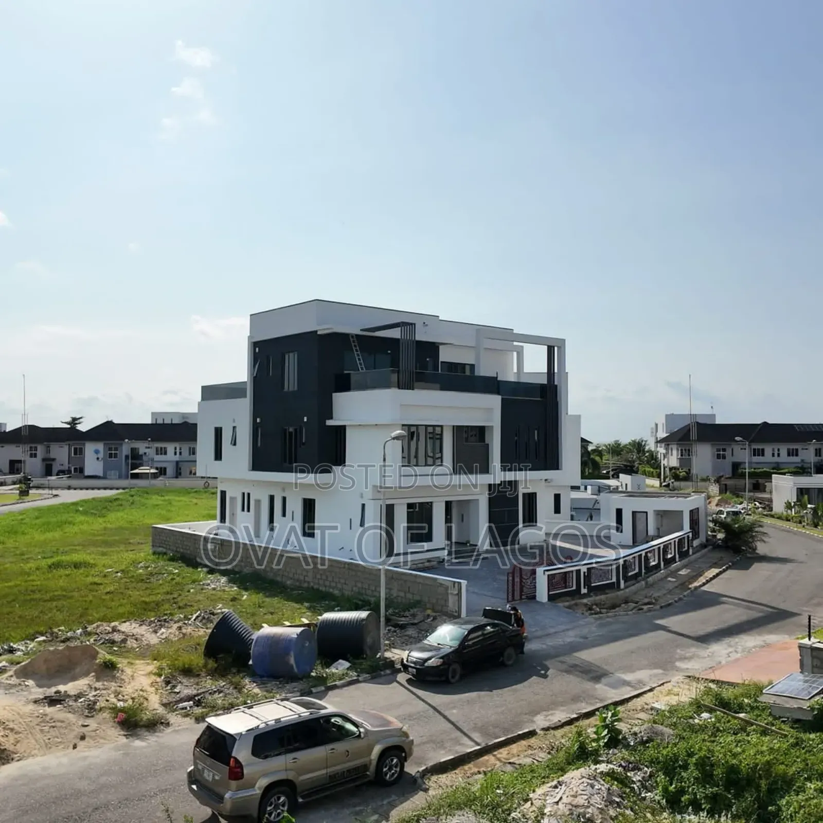 7bdrm Duplex in Pinnock Beach Estate, Osapa london for sale