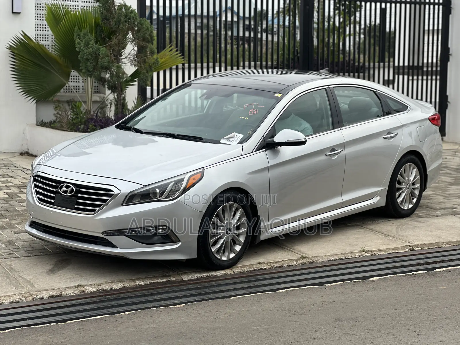 Hyundai Sonata Limited w/Brown Leather 4dr Sedan (2.4L 4cyl 6A) 2015