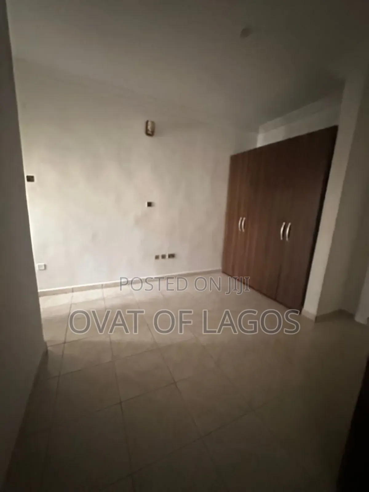 4bdrm Block of Flats in Lekki Phase 1 for rent