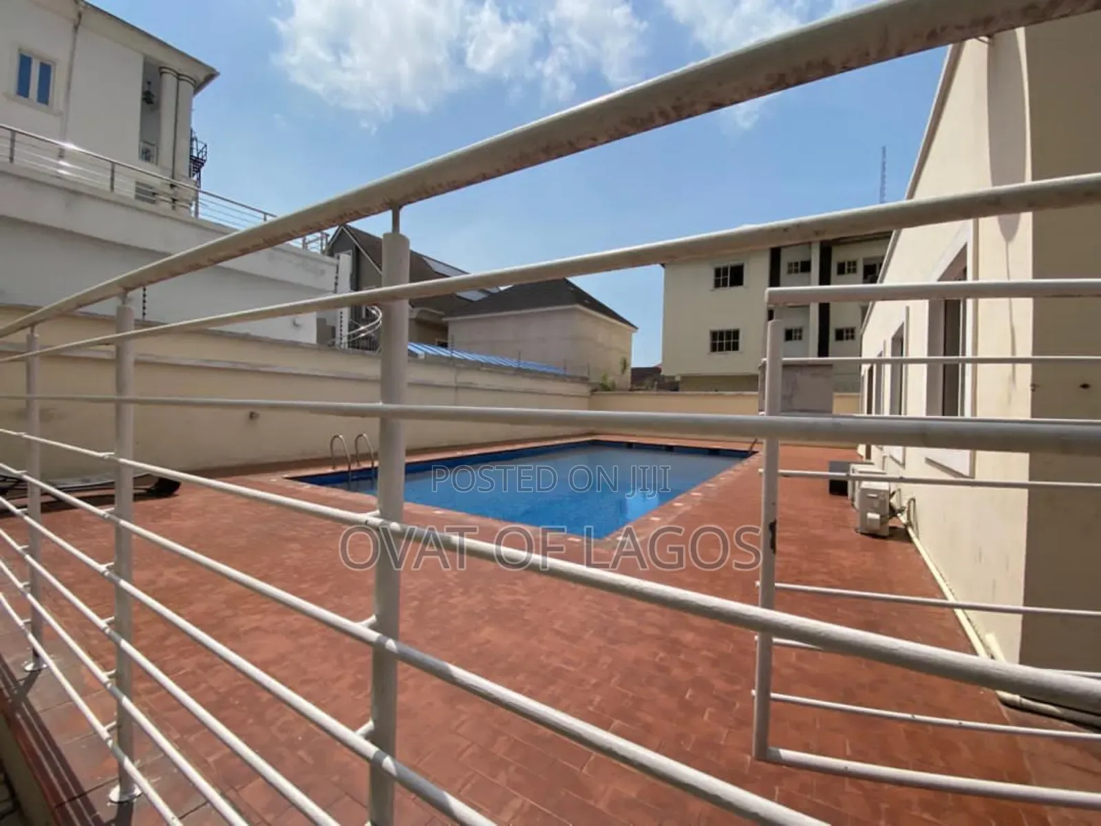 3bdrm Apartment in Lekki Phase 1 for rent