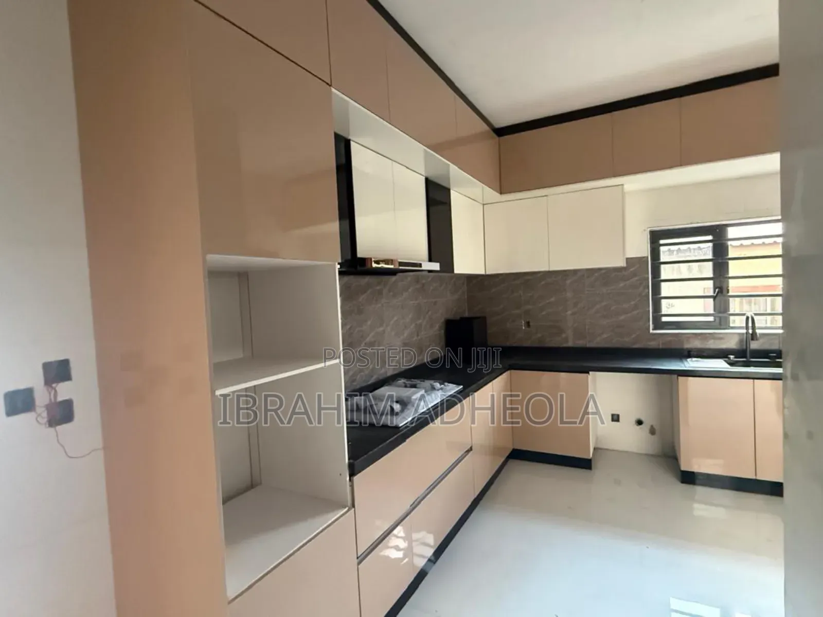 2bdrm Apartment in Lekki-Phase-1 for sale