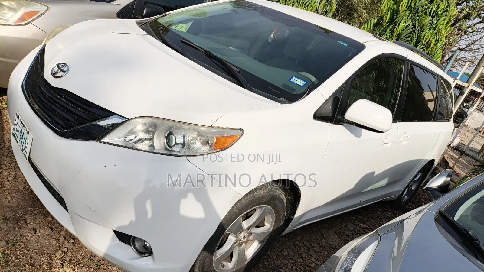 Toyota Sienna 2010 White