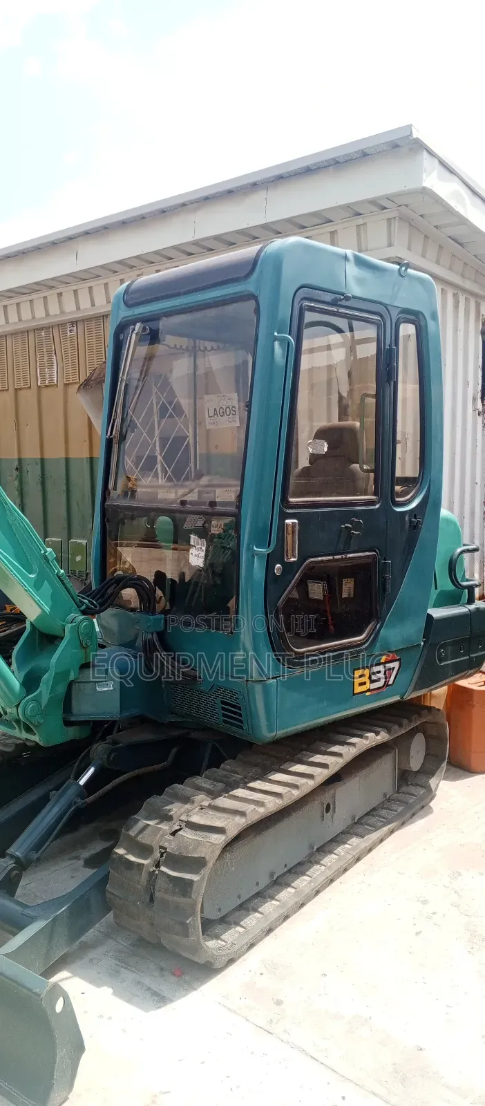 Caterpillar B37 Mini Excavator