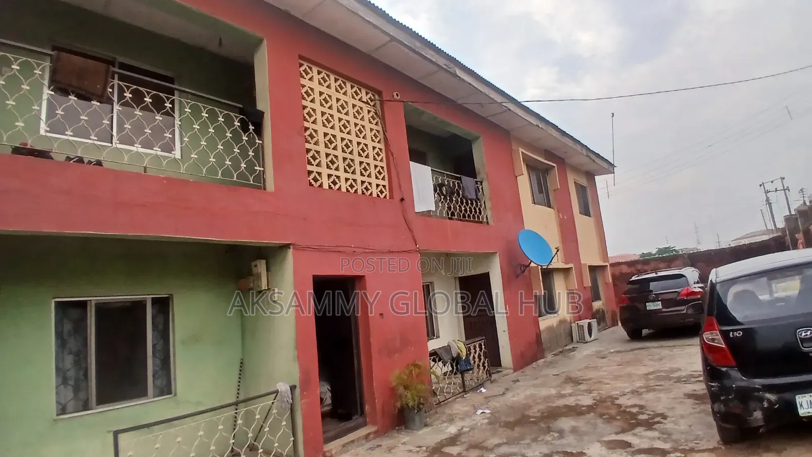 16bdrm Block of Flats in Orogun Estate, Ibadan for sale