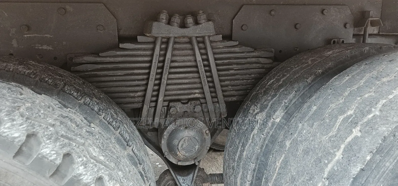 2012 Sinotruck Howo,10 Tyres