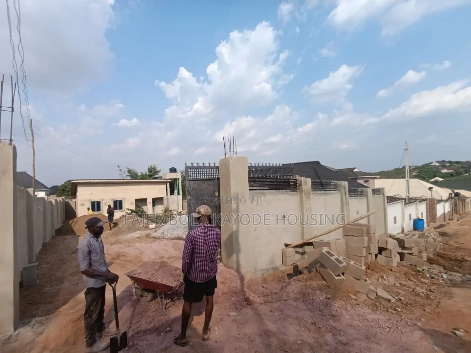 2bdrm Bungalow in Idi Ahun, Elebu., Oluyole Estate for sale