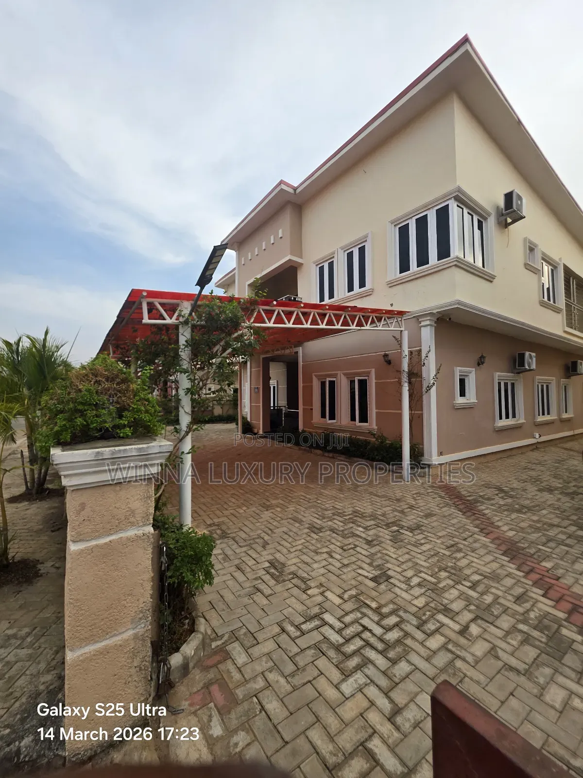 Furnished 11bdrm Duplex in Emerald Garden, Lugbe District for sale