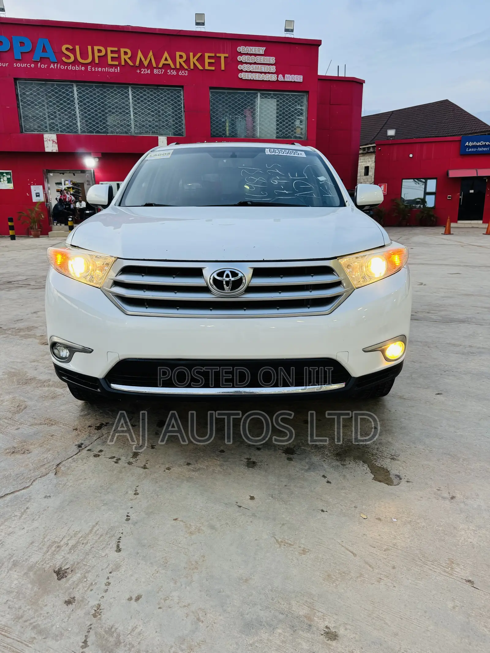 Toyota Highlander Limited 3.5l 4WD 2013 White