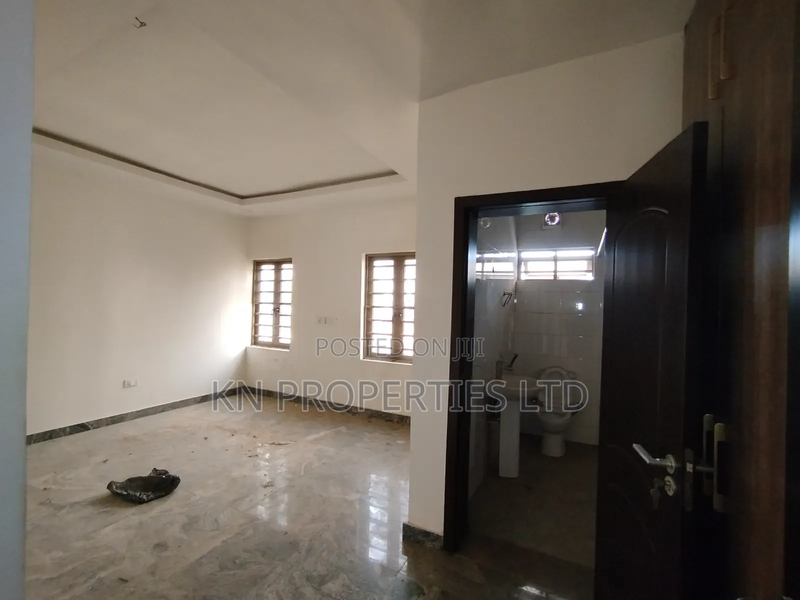 3bdrm Block of Flats in Durumi for rent