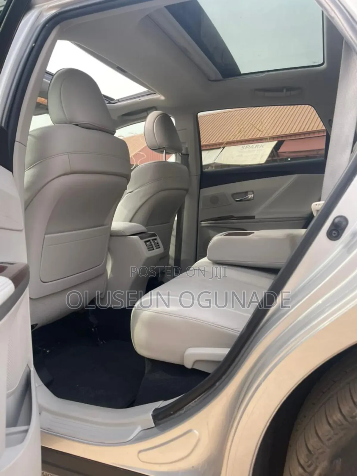 Toyota Venza V6 2011 Silver