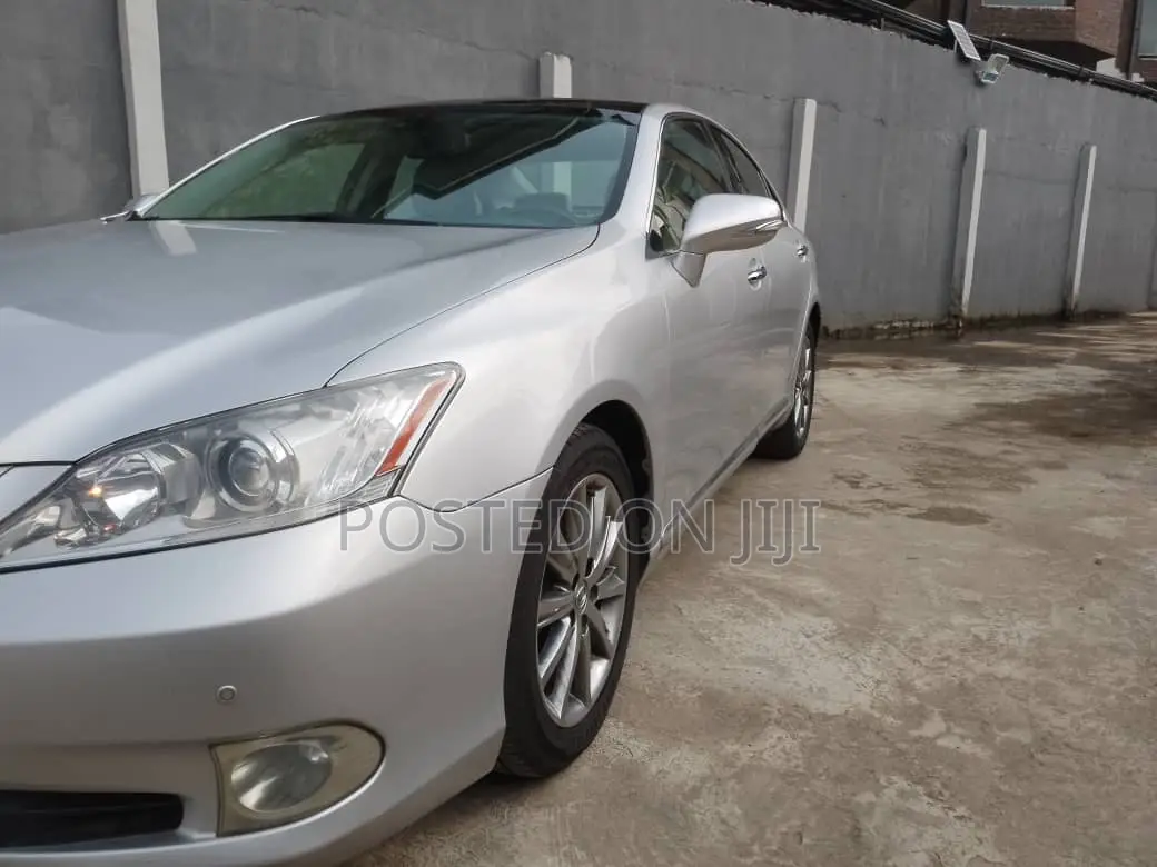 Lexus ES 350 2010 Silver