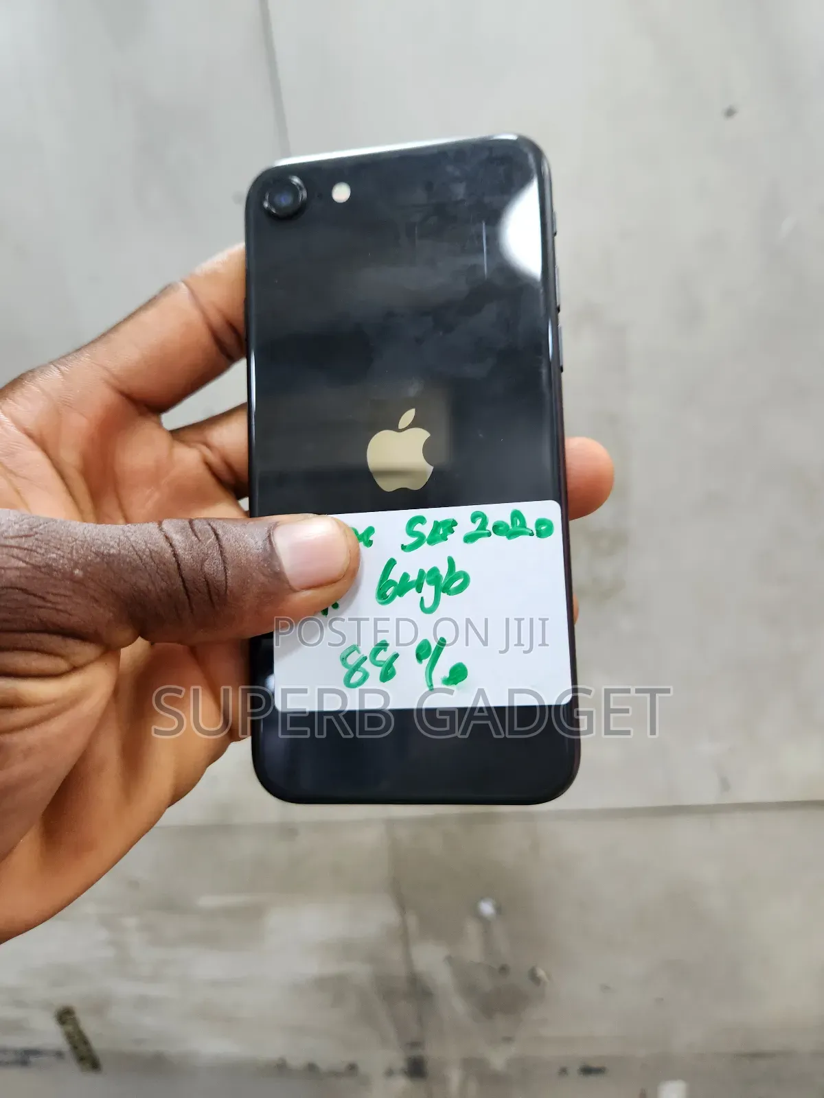 Apple iPhone SE (2020) 64 GB Black