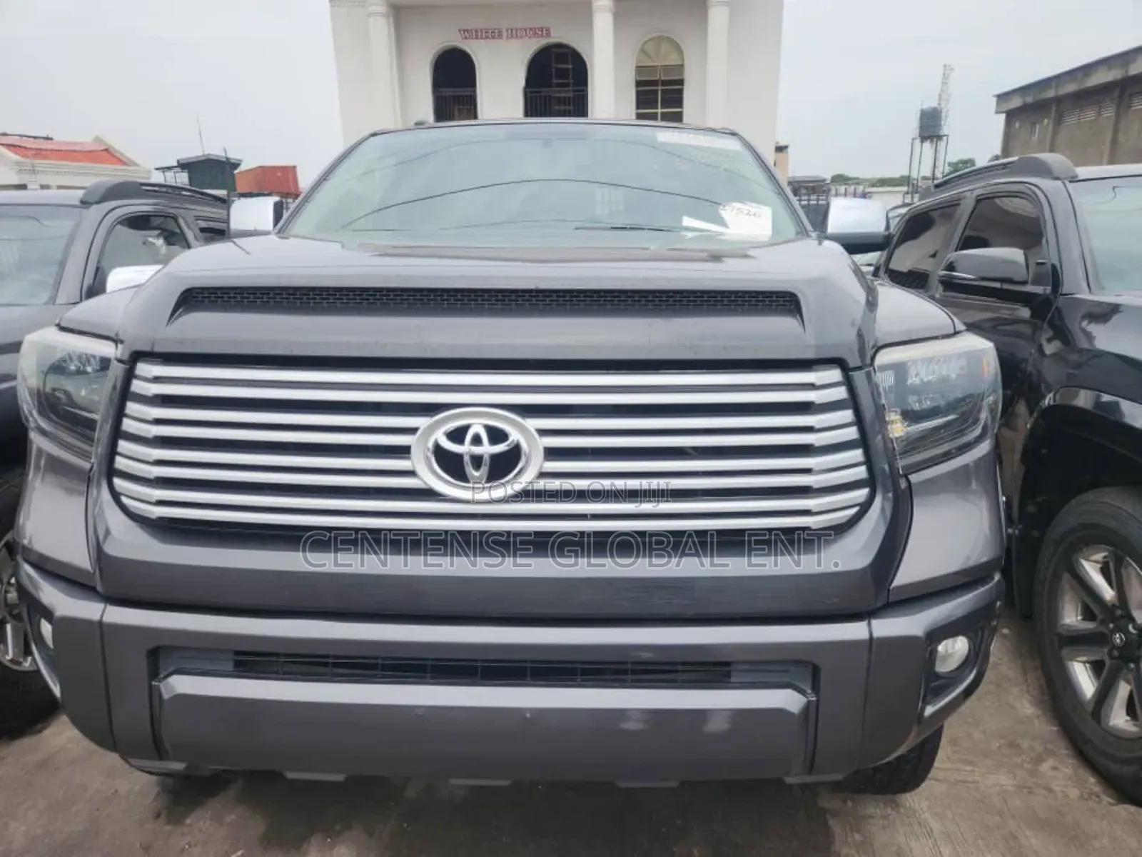 Toyota Tundra 1794 5.7L V8 4x4 CrewMax 5.6 ft. box 145.7 in. WB 2018 Black