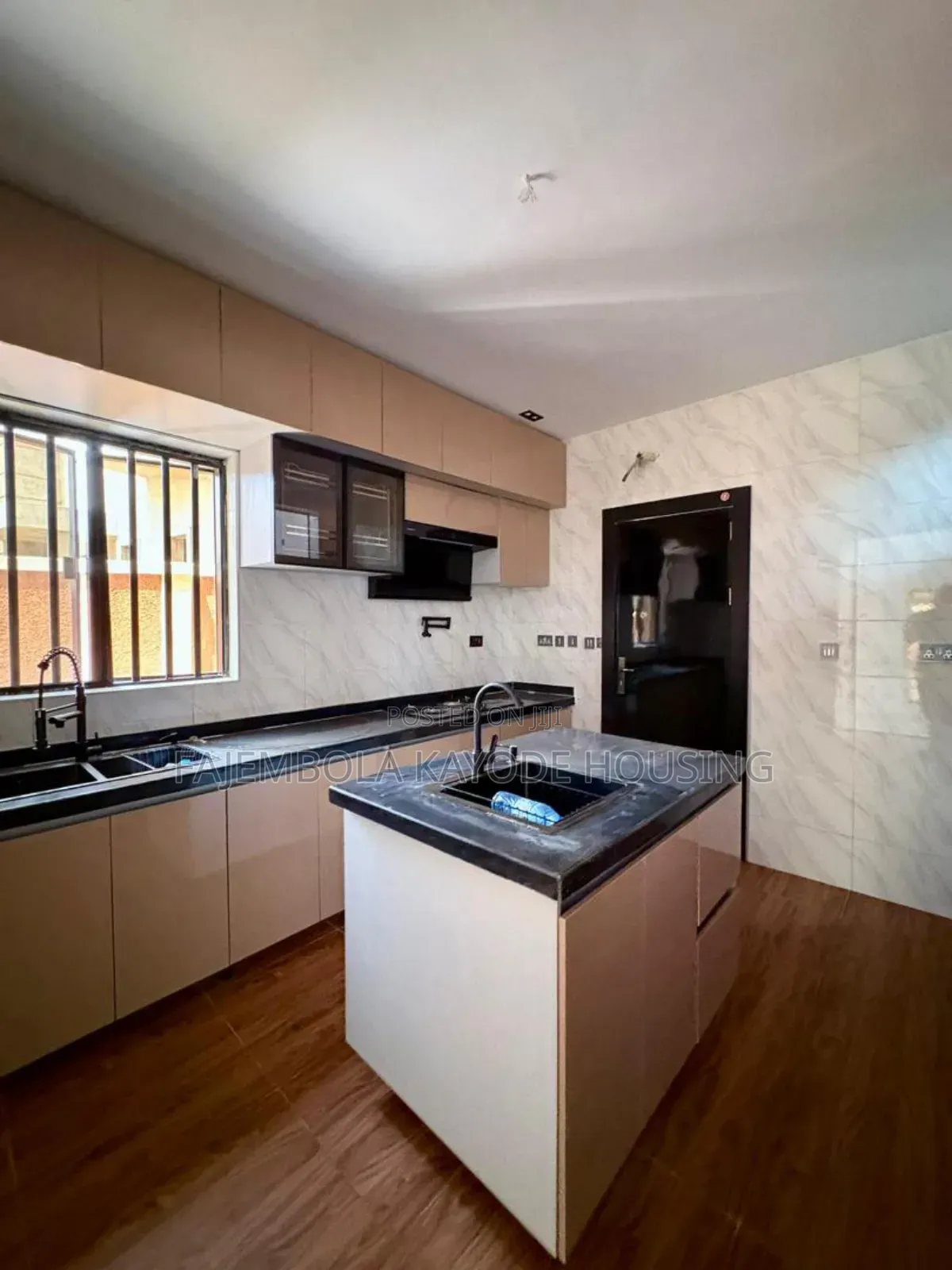 4bdrm Duplex in Carlton Gate Estate, Ibadan for sale