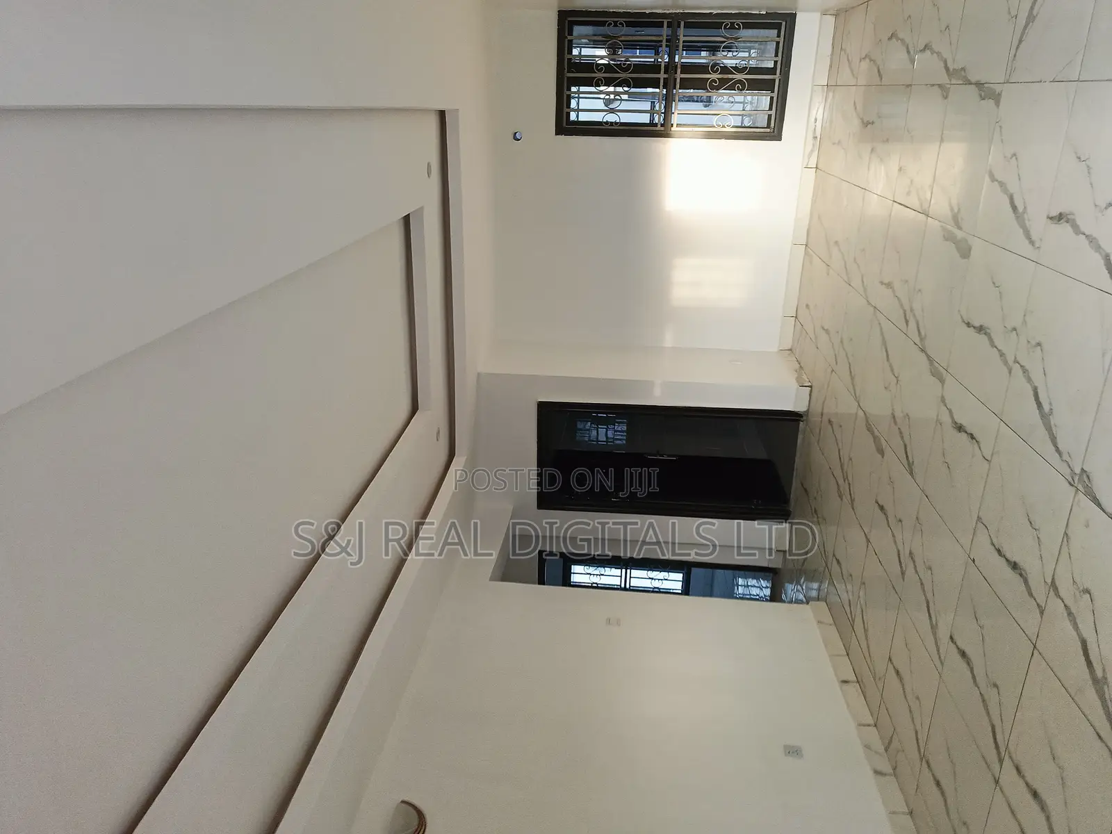 8bdrm Apartment in Kubwa for rent