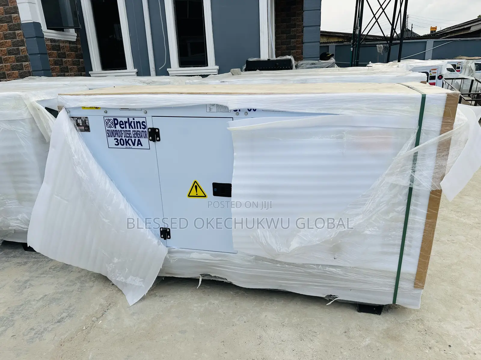 ~Sp30kva Perkins Diesel Soundproof Generator With Warranty