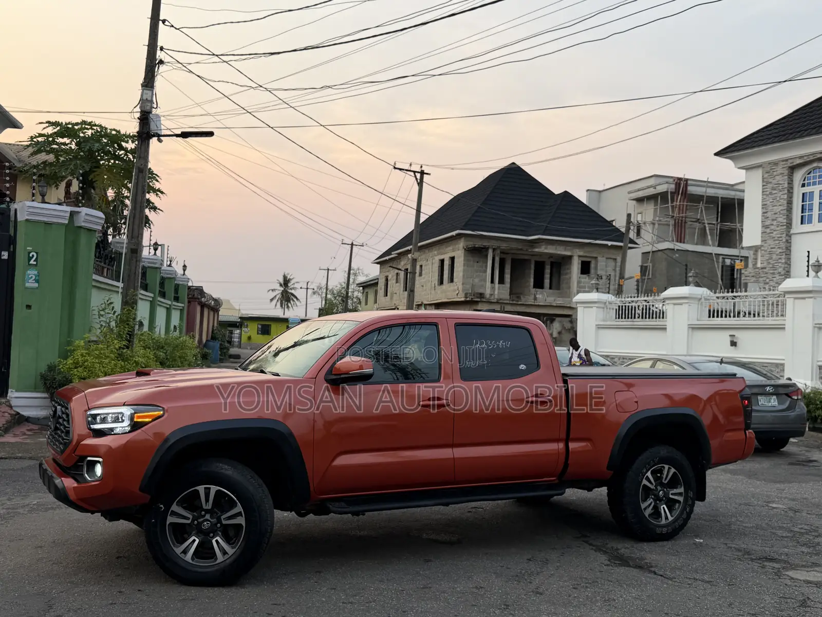 Toyota Tacoma 4dr Double Cab 2016 Orange