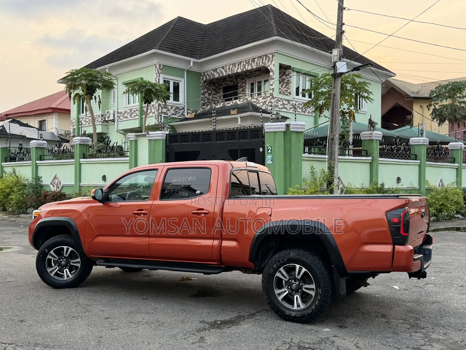 Toyota Tacoma 4dr Double Cab 2016 Orange