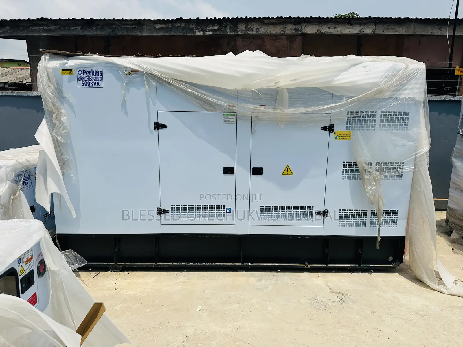 ~Sp500kva Perkins Diesel Soundproof Generator With Warranty