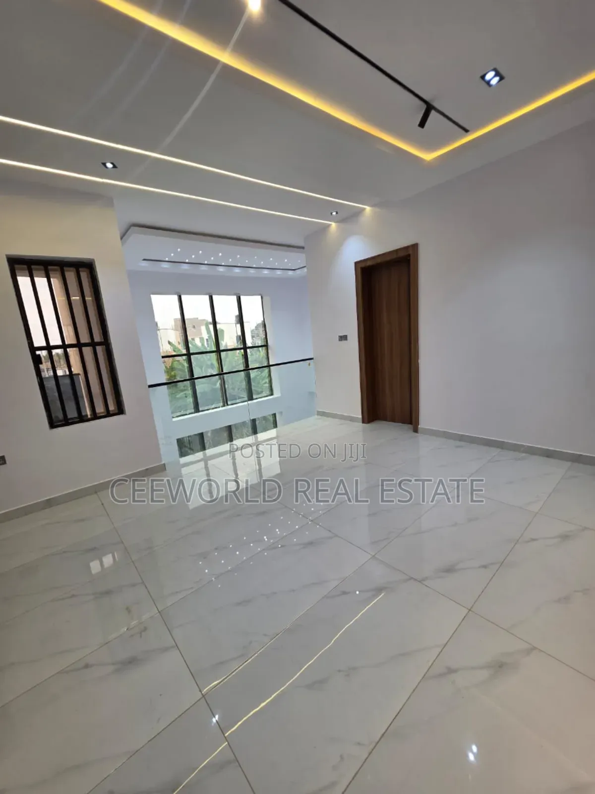 5bdrm Duplex in Calton Gate Estate, Akobo for sale