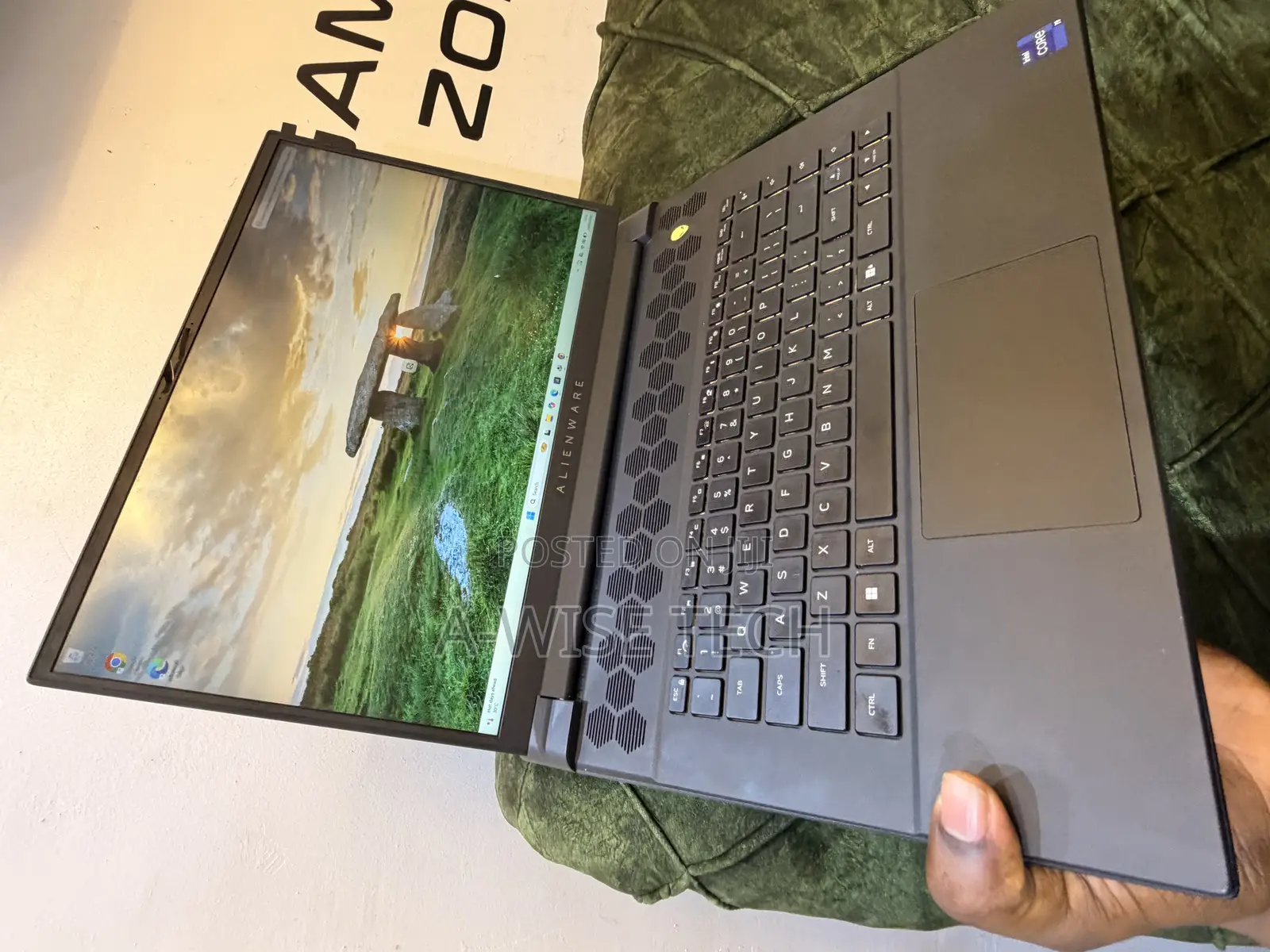 Laptop Dell Alienware M16 r1 16GB Intel Core i9 SSD 1T