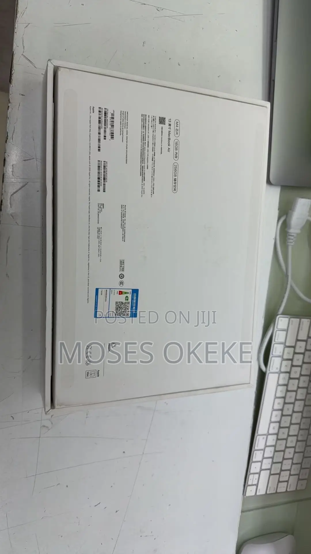 Laptop Apple MacBook Air 2025 M4 13-inch 16GB Apple M4 SSD 256GB