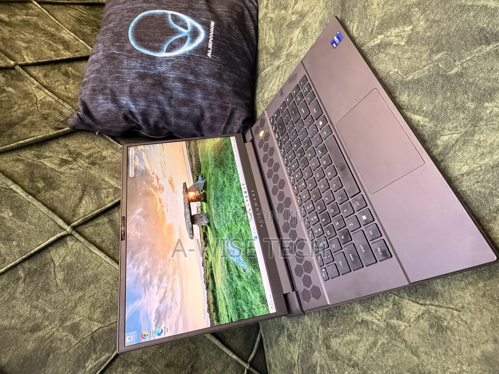 Laptop Dell Alienware M16 r1 16GB Intel Core i9 SSD 1T