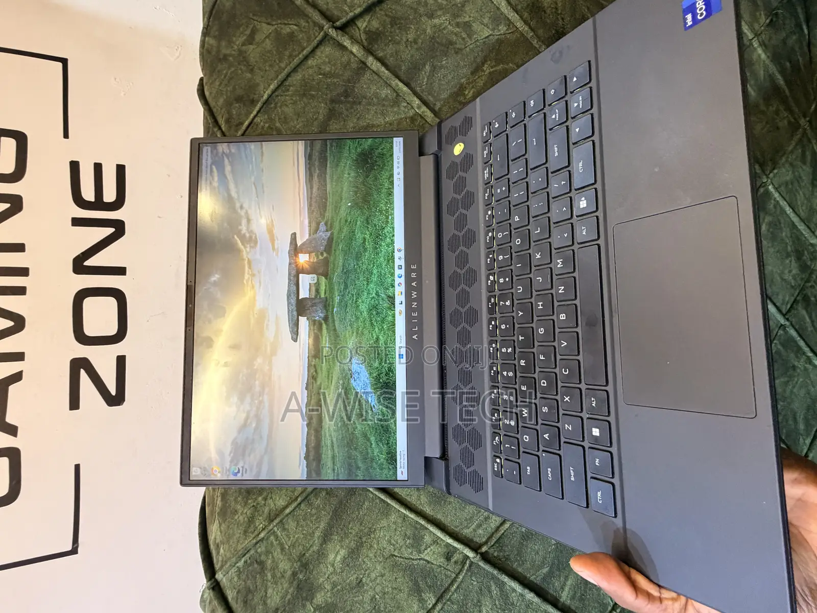 Laptop Dell Alienware M16 r1 16GB Intel Core i9 SSD 1T