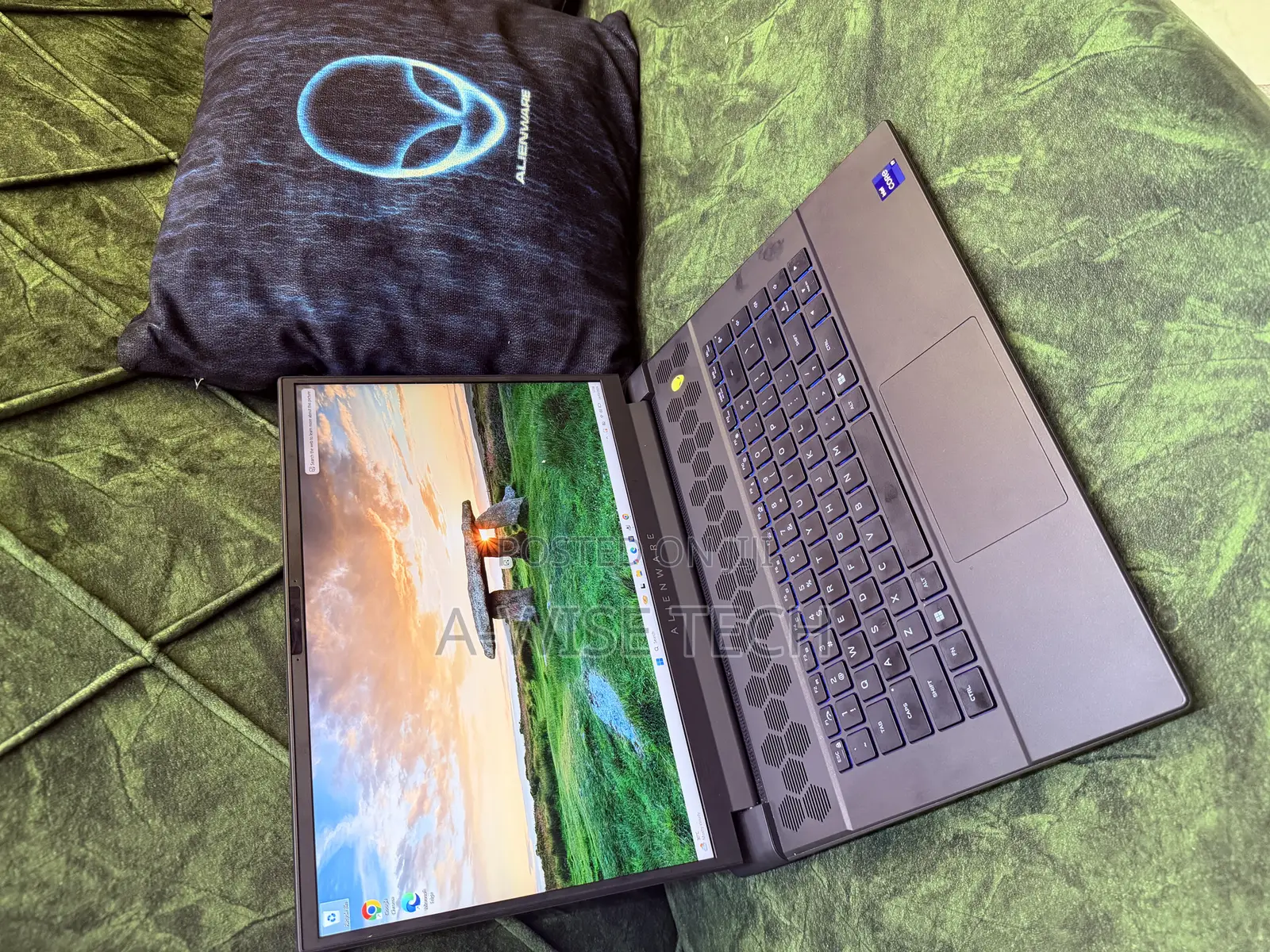 Laptop Dell Alienware M16 r1 16GB Intel Core i9 SSD 1T