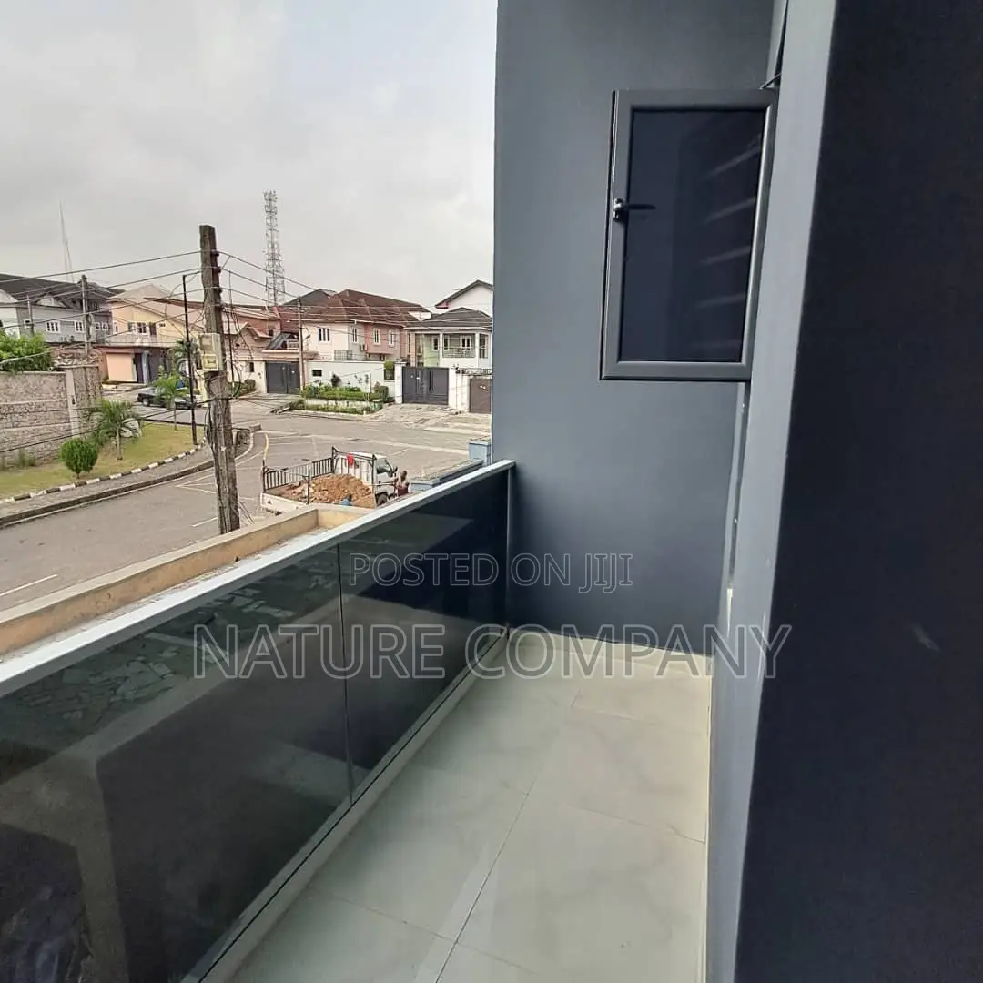 3bdrm Duplex in Magodo Brooke’S for sale
