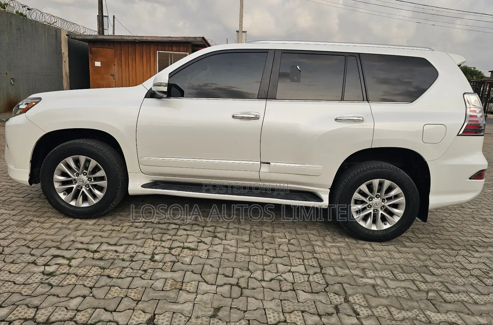 Lexus GX 460 Luxury 2015 White