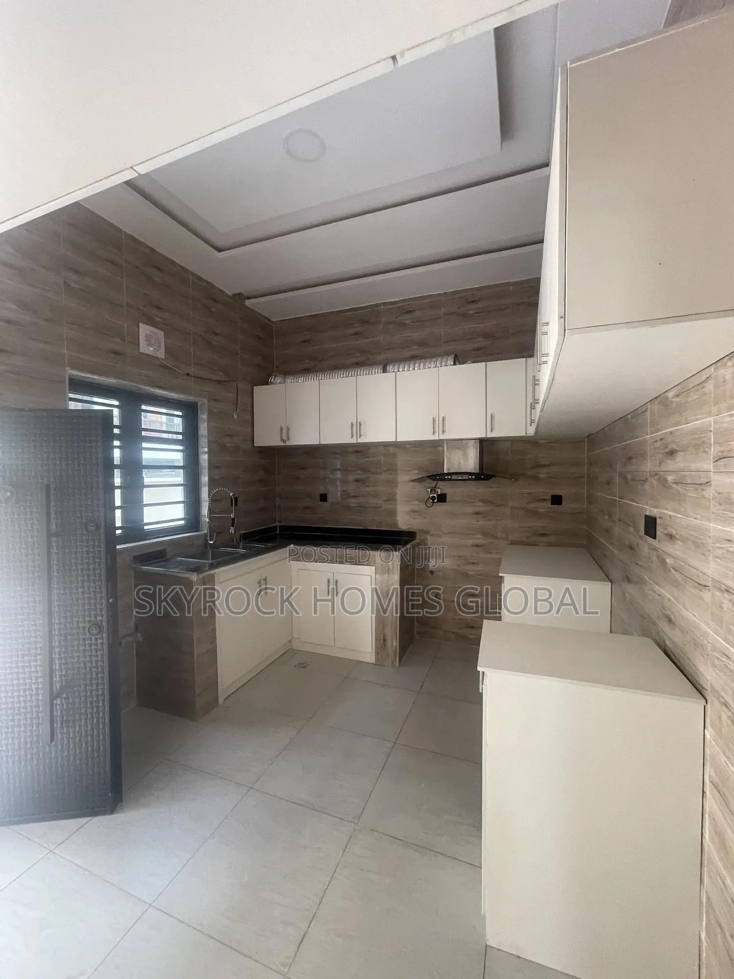 4bdrm Duplex in Abraham Adesanya Estate for rent