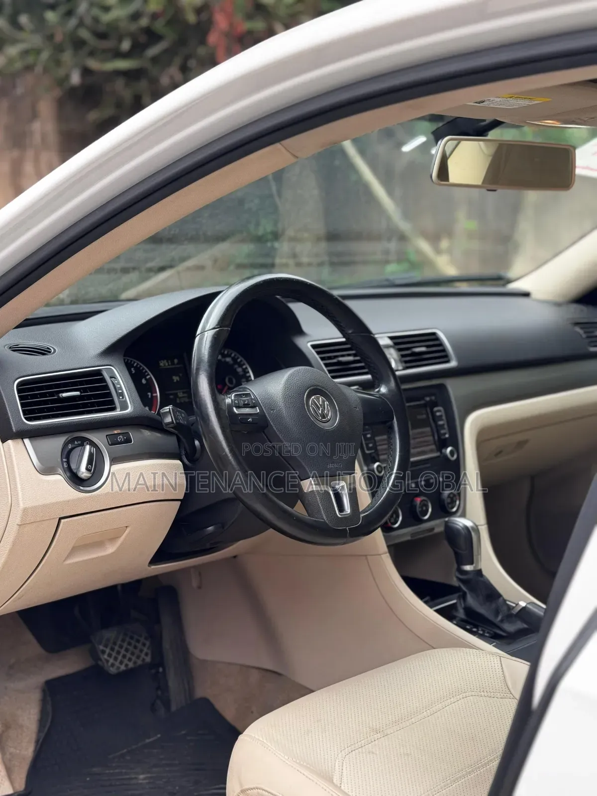 Volkswagen Passat SE 4dr Sedan (1.8L 4cyl Turbo 6A) 2015 White