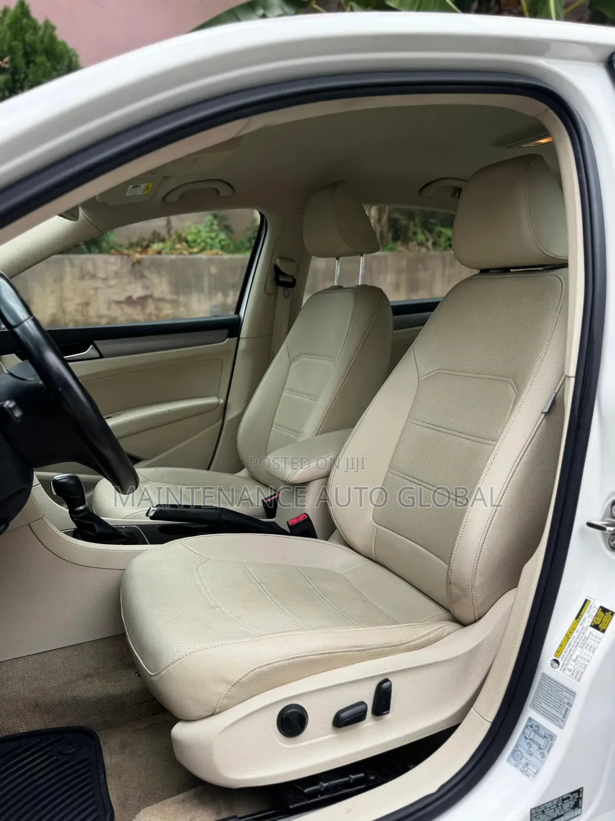 Volkswagen Passat SE 4dr Sedan (1.8L 4cyl Turbo 6A) 2015 White