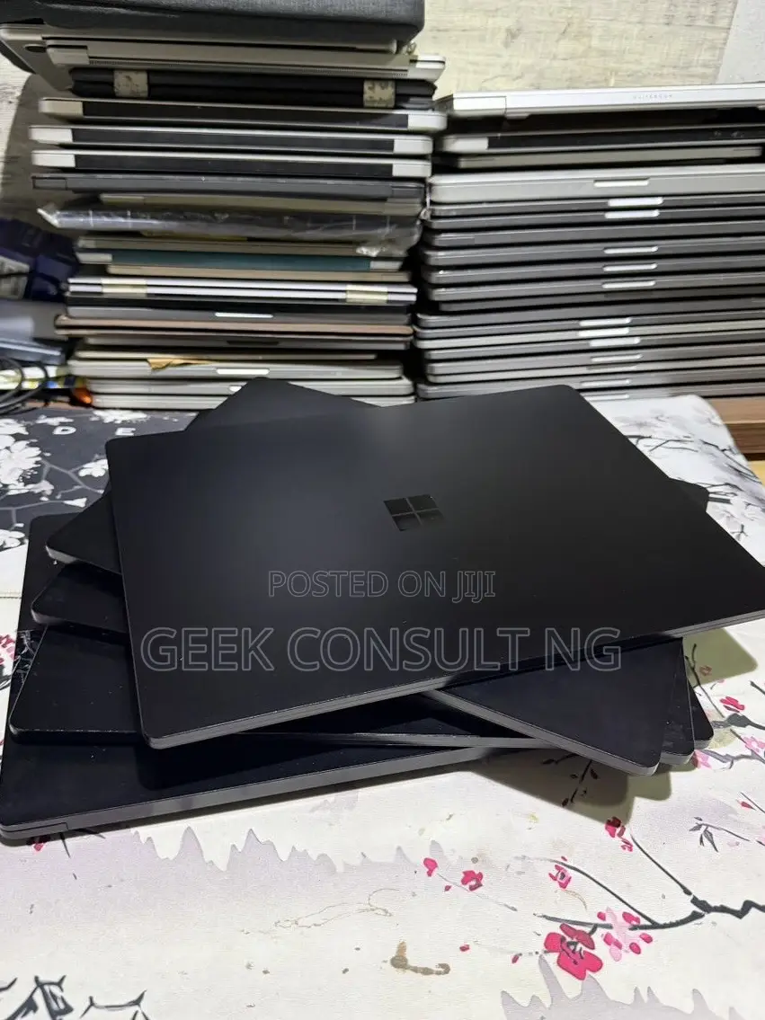 Laptop Microsoft Surface Laptop 5 16GB Intel Core i7 SSD 512GB