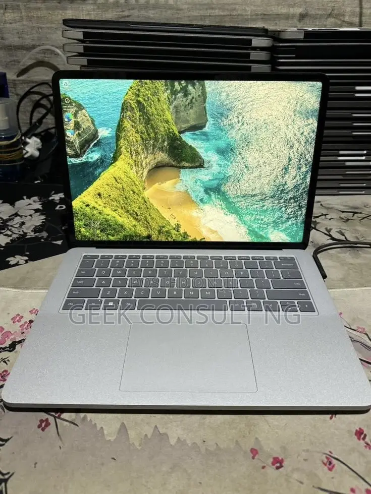 Laptop Microsoft Surface Laptop 6 16GB Intel Core Ultra 7 SSD 256GB