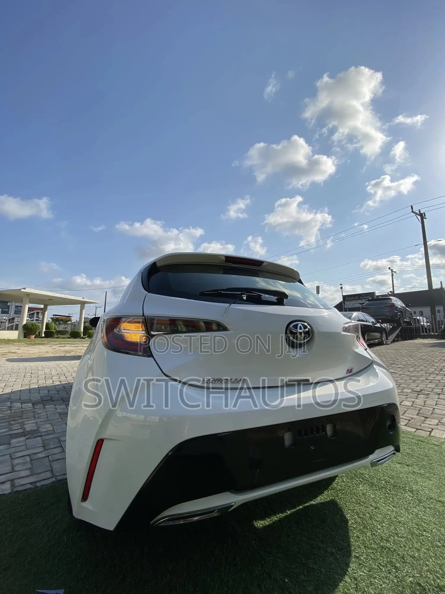 Toyota Corolla SE 2020 White
