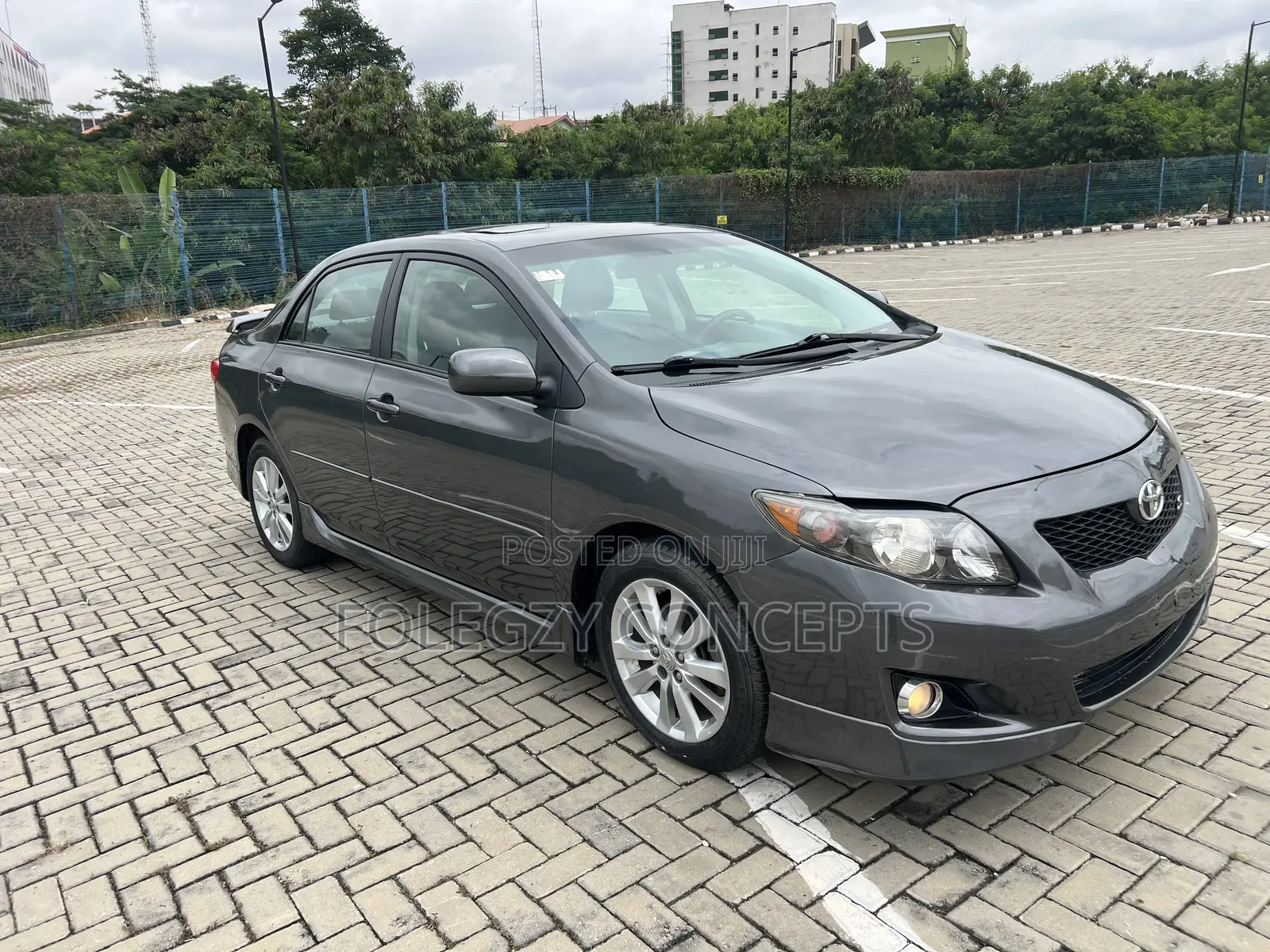 Toyota Corolla S 4dr Sedan (1.8L 4cyl 4A) 2009 Gray