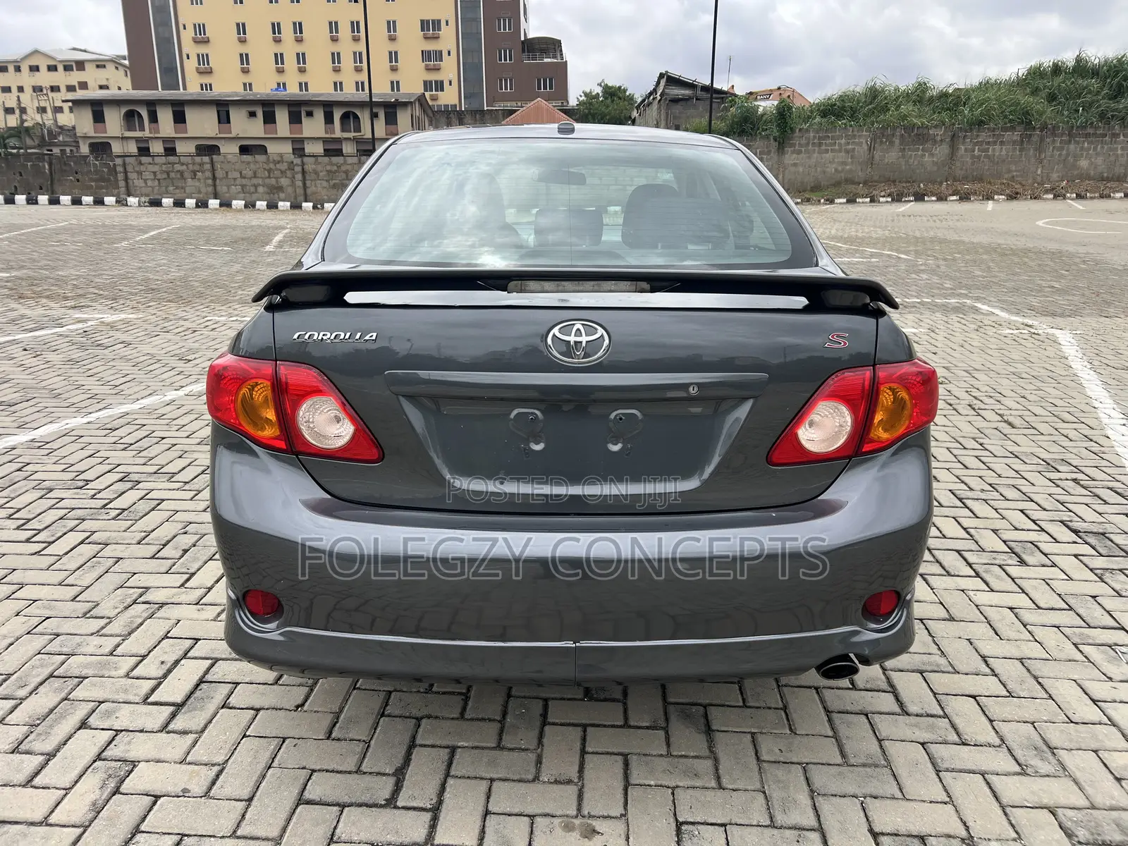 Toyota Corolla S 4dr Sedan (1.8L 4cyl 4A) 2009 Gray