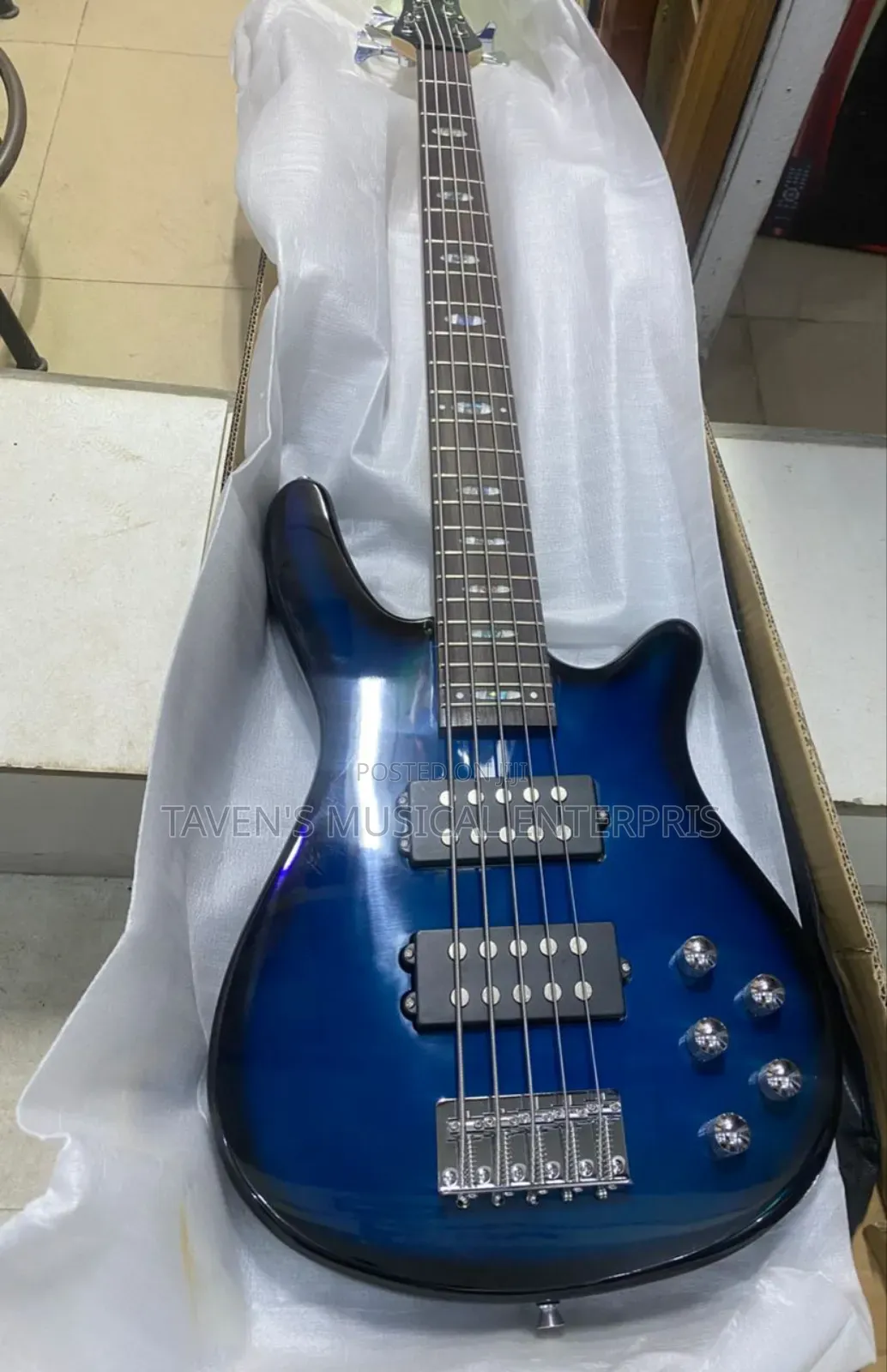 Wellsound Electric Bass Guitar