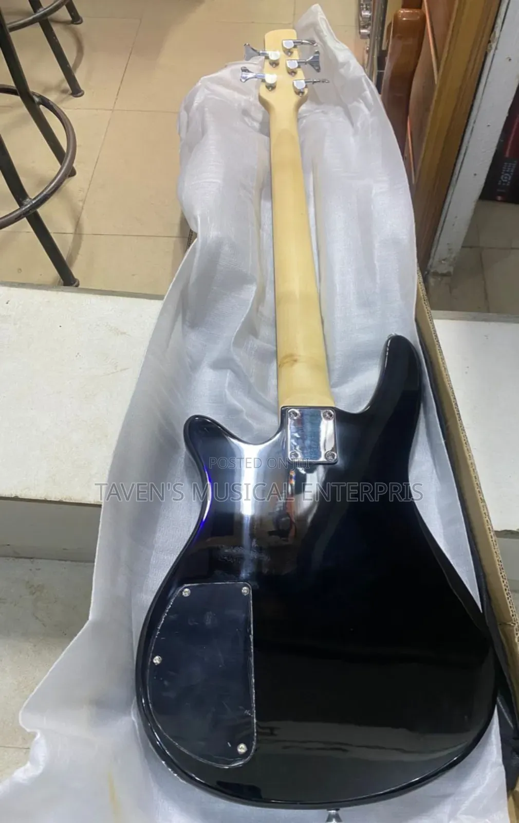 Wellsound Electric Bass Guitar