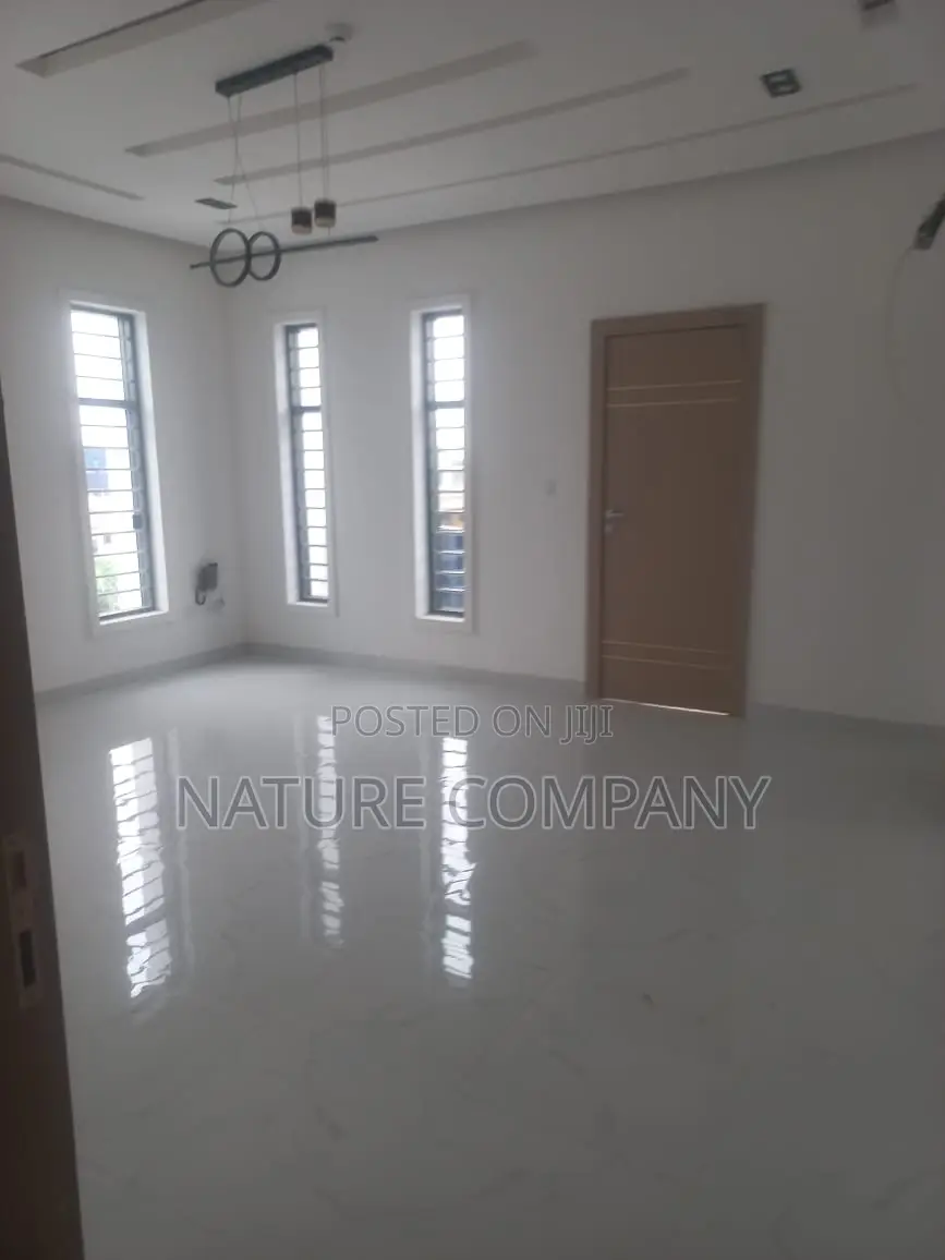 5bdrm Duplex in Omole Phase 1 for sale